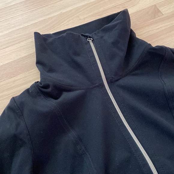 Lululemon Black High Collar Jacket - Picture 5 of 6